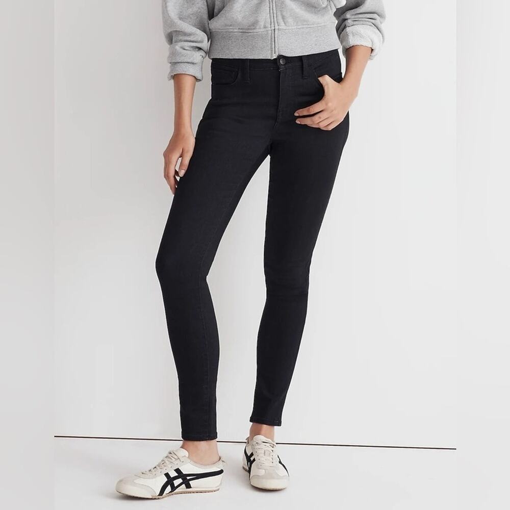 Madewell 9" Mid-Rise Roadtripper Skinny Jeans in Bennett Wash Size W 26 NM180
